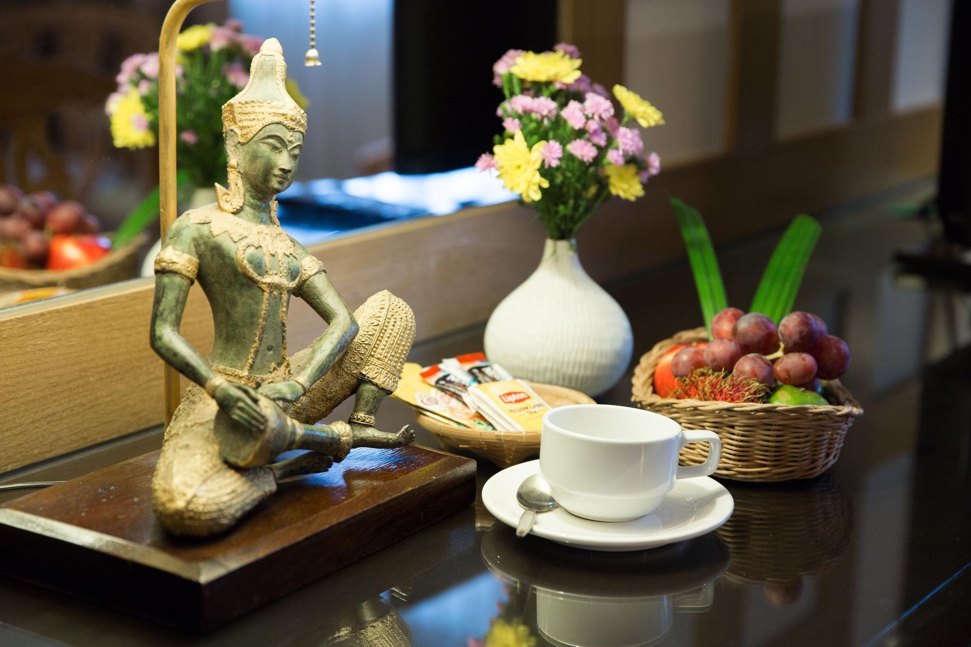 The Tarntawan Hotel Surawong Бангкок Екстер'єр фото